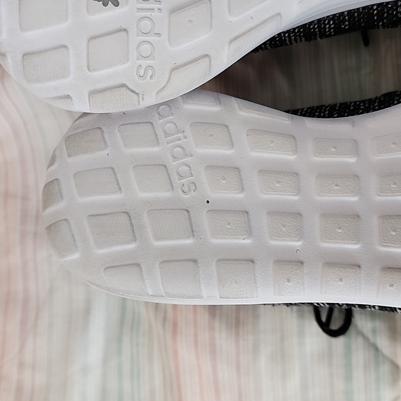 Adidas Men's Shoes Size 11 - Picture 13 of 16